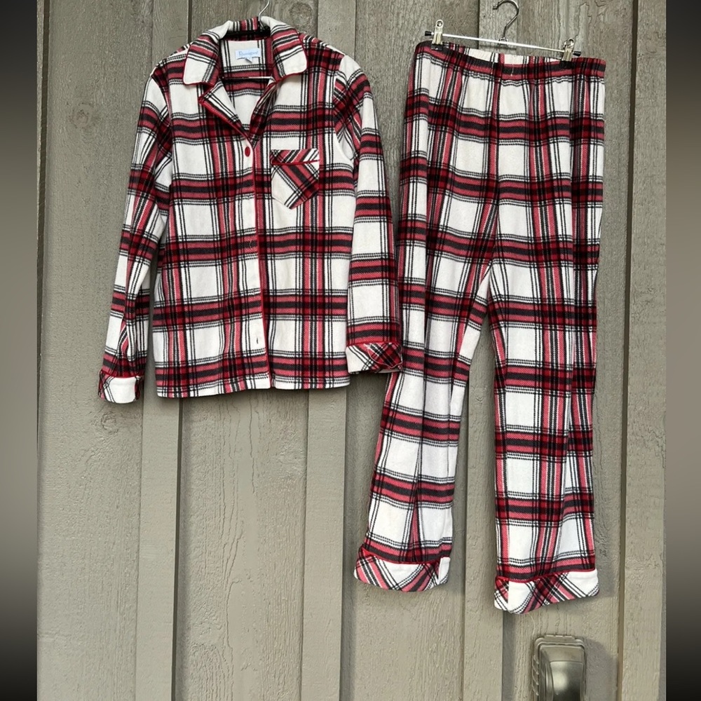Pajamagram | Women’s Red Plaid Fleece Matching Holiday Pajamas - Picture 2 of 7